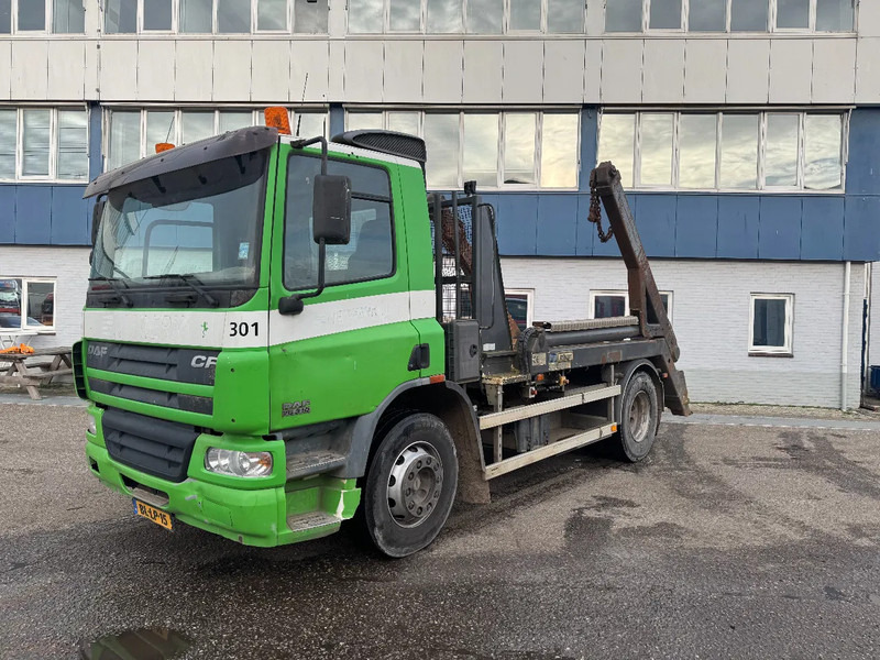 DAF CF 75.310 4X2 HYVALIFT SKIPLOADER MANUAL GEAR FULL STEEL - Φορτηγό καδοφόρος φορτωτής: φωτογραφία 5 DAF CF 75.310 4X2 HYVALIFT SKIPLOADER MANUAL GEAR FULL STEEL - Φορτηγό καδοφόρος φορτωτής: φωτογραφία 5