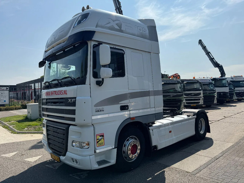 DAF XF 105.510 4X2 SKIRTS ADR RETARDER STANDKLIMA - Τράκτορας: φωτογραφία 1 DAF XF 105.510 4X2 SKIRTS ADR RETARDER STANDKLIMA - Τράκτορας: φωτογραφία 1
