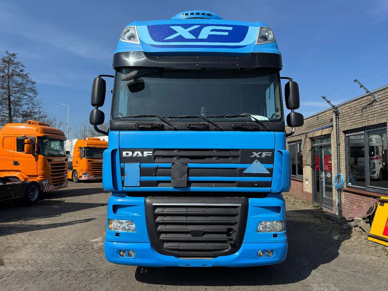 DAF XF 460 4X2 - EURO 5 - Τράκτορας: φωτογραφία 2 DAF XF 460 4X2 - EURO 5 - Τράκτορας: φωτογραφία 2