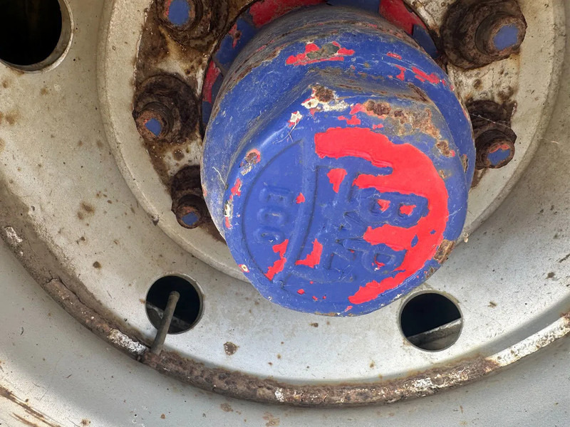 Ρυμούλκα με χαμηλό δάπεδο Diversen MUELLER-MITTELTAL, 4 AXLE, DOUBLE HYDRAULIC RAMPS.: φωτογραφία 9