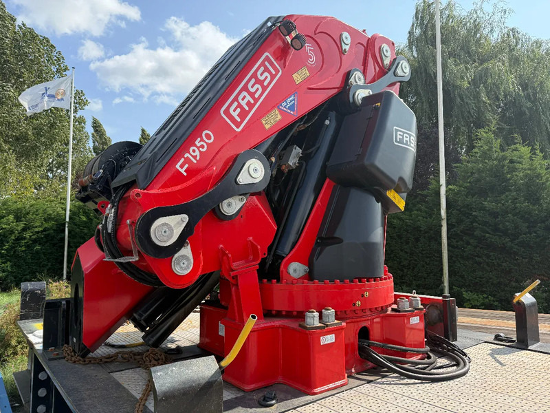 FASSI 8 x HYDR + 3 X MANUEL, REMOTE CONTROLE, WINCH 5630 KG, WITH SEPARATE BOX WITH HYDROVEN POWERPACK 30KW AND OIL TANK. F1950RAF 2. - Μπούμα: φωτογραφία 3 FASSI 8 x HYDR + 3 X MANUEL, REMOTE CONTROLE, WINCH 5630 KG, WITH SEPARATE BOX WITH HYDROVEN POWERPACK 30KW AND OIL TANK. F1950RAF 2. - Μπούμα: φωτογραφία 3