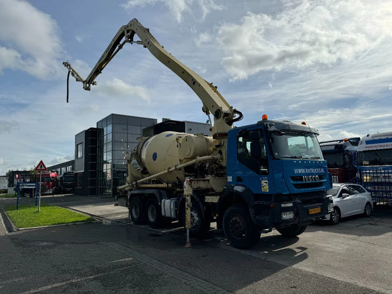 Iveco Eurotrakker 410 8X4 CIFA PUMP 24M + MIXER FULL STEEL + REMOTE CONTROL - Αντλία σκυροδέματος: φωτογραφία 2 Iveco Eurotrakker 410 8X4 CIFA PUMP 24M + MIXER FULL STEEL + REMOTE CONTROL - Αντλία σκυροδέματος: φωτογραφία 2