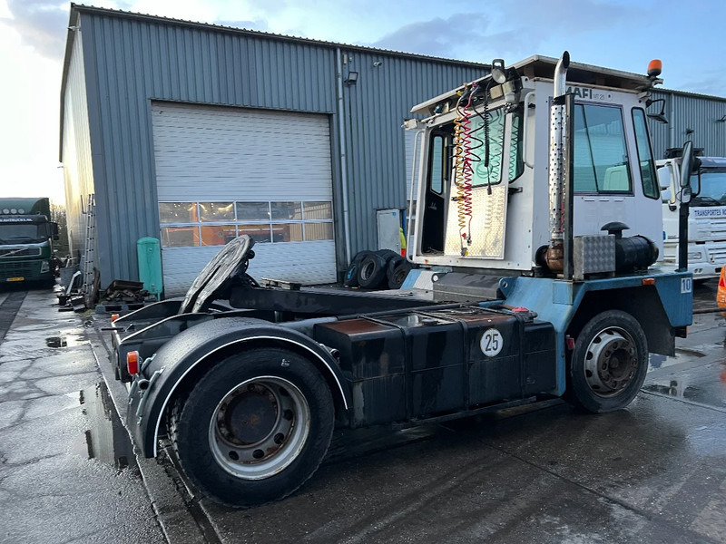 Mafi MT25T131C 4X2 *GEARBOX DON'T GO IN REVERSE* MT25T131C - Τράκτορες τελωνείων: φωτογραφία 5 Mafi MT25T131C 4X2 *GEARBOX DON'T GO IN REVERSE* MT25T131C - Τράκτορες τελωνείων: φωτογραφία 5