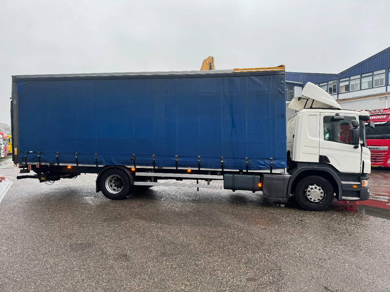 Scania P230 4X2 MANUAL + ZEPRO 2500 KG LIFT + REMOTE CONTROL - Φορτηγό μουσαμάς: φωτογραφία 4 Scania P230 4X2 MANUAL + ZEPRO 2500 KG LIFT + REMOTE CONTROL - Φορτηγό μουσαμάς: φωτογραφία 4