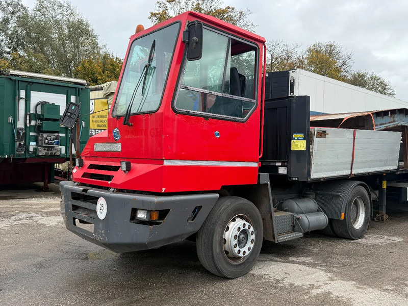 Terberg YT 180 4X2 - HUB REDUCTION + NL REGISTRATION! - Τράκτορες τελωνείων: φωτογραφία 1 Terberg YT 180 4X2 - HUB REDUCTION + NL REGISTRATION! - Τράκτορες τελωνείων: φωτογραφία 1