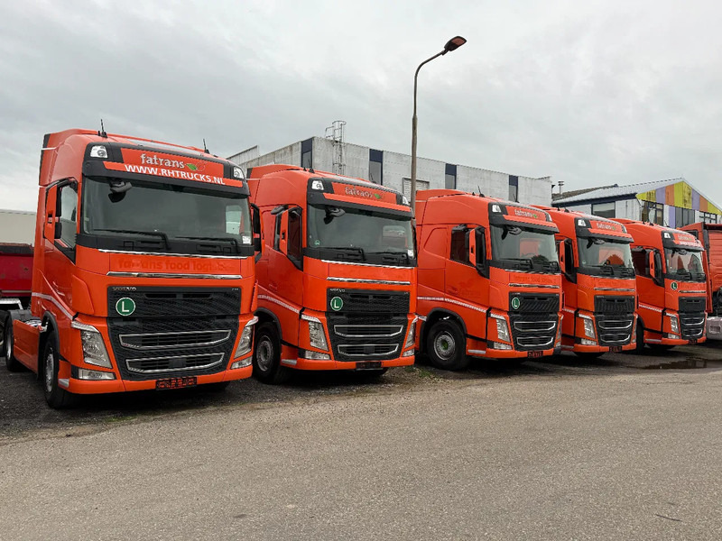 Volvo FH 460 4X2 EURO 6 SKIRTS I PARK COOL - Τράκτορας: φωτογραφία 1 Volvo FH 460 4X2 EURO 6 SKIRTS I PARK COOL - Τράκτορας: φωτογραφία 1