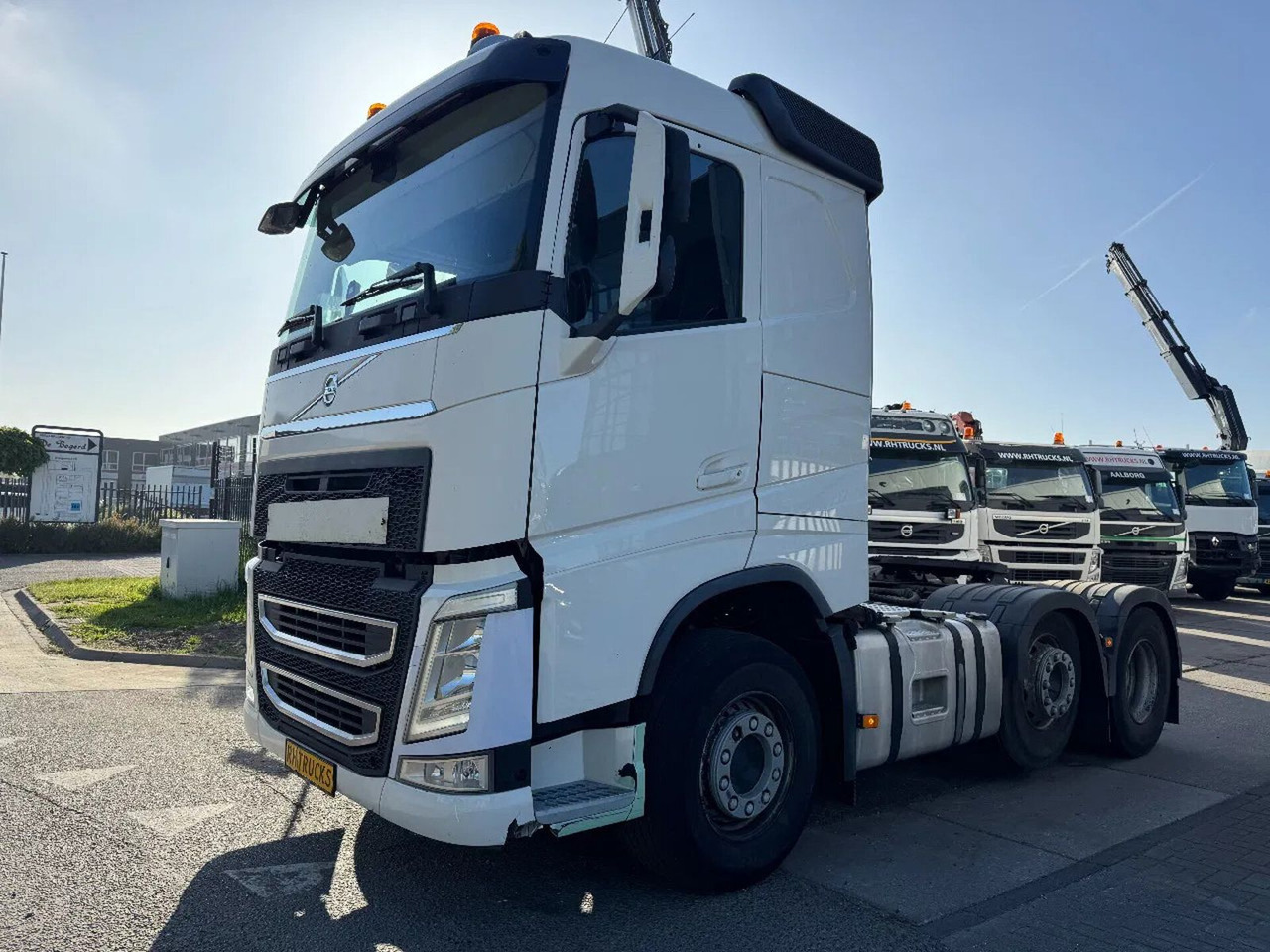 Volvo FH 460 6X2 - EURO 6 + LIFTING AXLE - Τράκτορας: φωτογραφία 1 Volvo FH 460 6X2 - EURO 6 + LIFTING AXLE - Τράκτορας: φωτογραφία 1