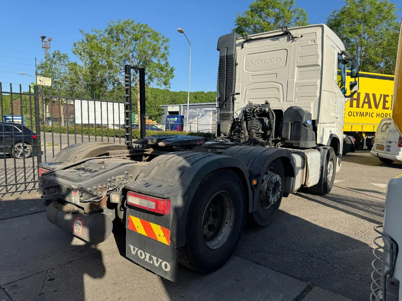 Volvo FH 460 6X2 - EURO 6 + LIFTING AXLE - Τράκτορας: φωτογραφία 4 Volvo FH 460 6X2 - EURO 6 + LIFTING AXLE - Τράκτορας: φωτογραφία 4