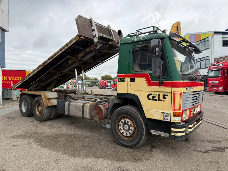 Volvo FL 12.420 6X2 MANUAL GEAR / FULL STEEL SUSP. / 10 TYRES / HUB REDUCT. + CABLELIFT TIPPER + CONTAINER FLATBED - Φορτηγό με σύστημα καλωδίων: φωτογραφία 3 Volvo FL 12.420 6X2 MANUAL GEAR / FULL STEEL SUSP. / 10 TYRES / HUB REDUCT. + CABLELIFT TIPPER + CONTAINER FLATBED - Φορτηγό με σύστημα καλωδίων: φωτογραφία 3