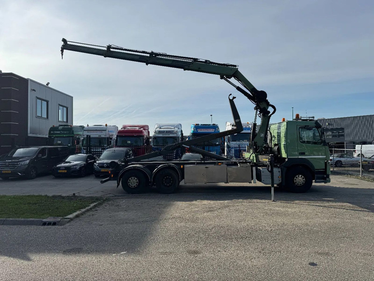 Volvo FM 370 6X2 VDL 21T + HIAB 211 + REMOTE CONTROL - Φορτηγό φόρτωσης γάντζου, Φορτηγό με γερανό: φωτογραφία 5 Volvo FM 370 6X2 VDL 21T + HIAB 211 + REMOTE CONTROL - Φορτηγό φόρτωσης γάντζου, Φορτηγό με γερανό: φωτογραφία 5