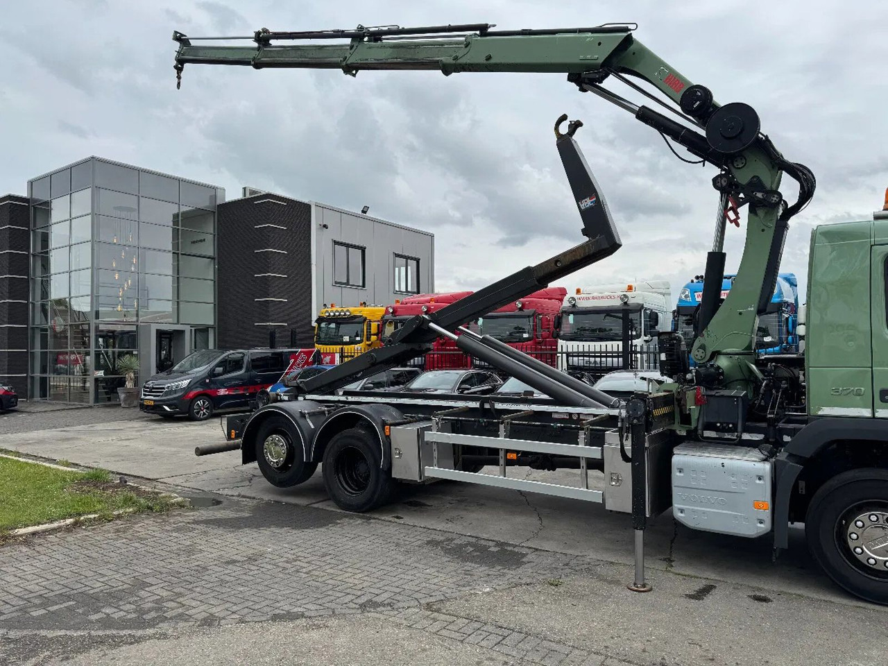 Volvo FM 370 6X2 VDL 21T HOOK + HIAB 211 + REMOTE CONT - Φορτηγό φόρτωσης γάντζου, Φορτηγό με γερανό: φωτογραφία 4 Volvo FM 370 6X2 VDL 21T HOOK + HIAB 211 + REMOTE CONT - Φορτηγό φόρτωσης γάντζου, Φορτηγό με γερανό: φωτογραφία 4