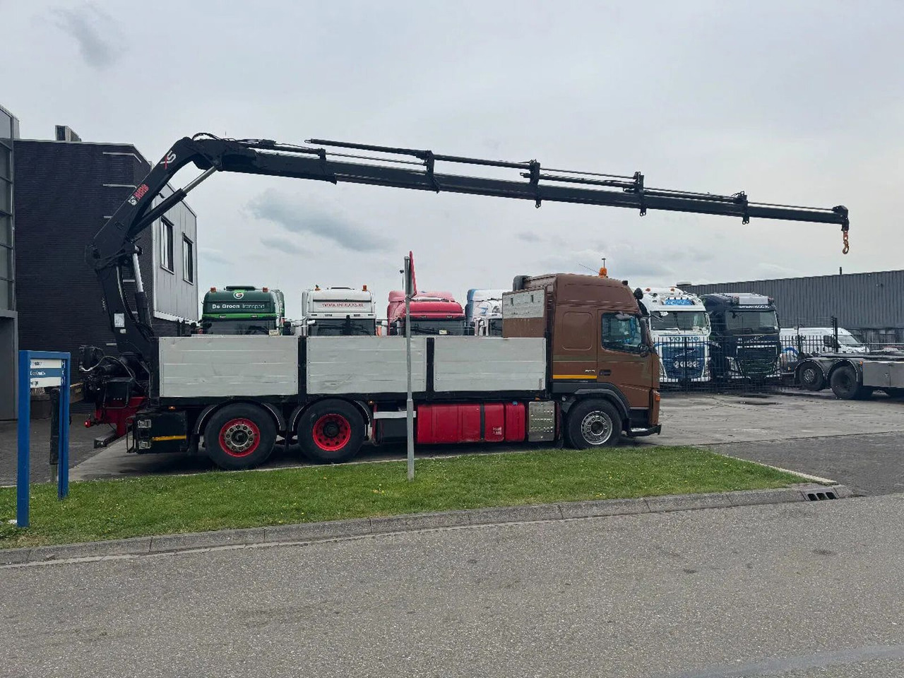 Volvo FM 500 6X2 EURO 5 HIAB 211 EP5 + REMOTE CONTROL - Φορτηγό με γερανό: φωτογραφία 5 Volvo FM 500 6X2 EURO 5 HIAB 211 EP5 + REMOTE CONTROL - Φορτηγό με γερανό: φωτογραφία 5
