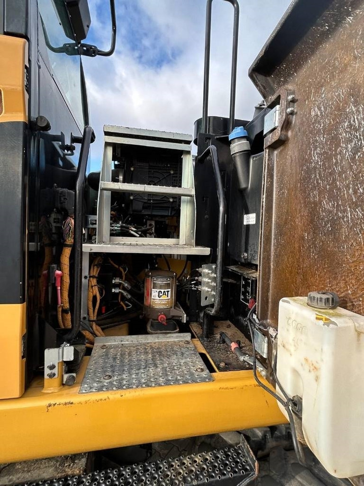 CAT M 318 F - Τροχοφόρος εκσκαφέας: φωτογραφία 5 CAT M 318 F - Τροχοφόρος εκσκαφέας: φωτογραφία 5