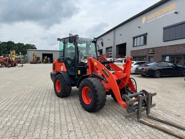 KUBOTA R090 - Ελαστιχοφόρος φορτωτής: φωτογραφία 5 KUBOTA R090 - Ελαστιχοφόρος φορτωτής: φωτογραφία 5