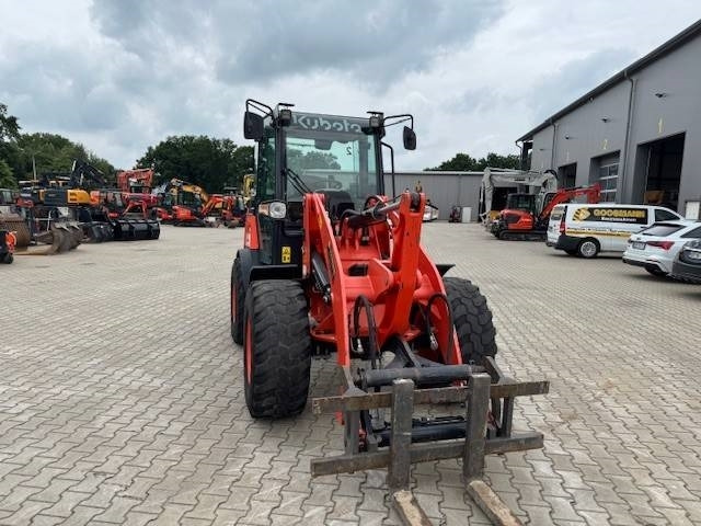 KUBOTA R090 - Ελαστιχοφόρος φορτωτής: φωτογραφία 4 KUBOTA R090 - Ελαστιχοφόρος φορτωτής: φωτογραφία 4