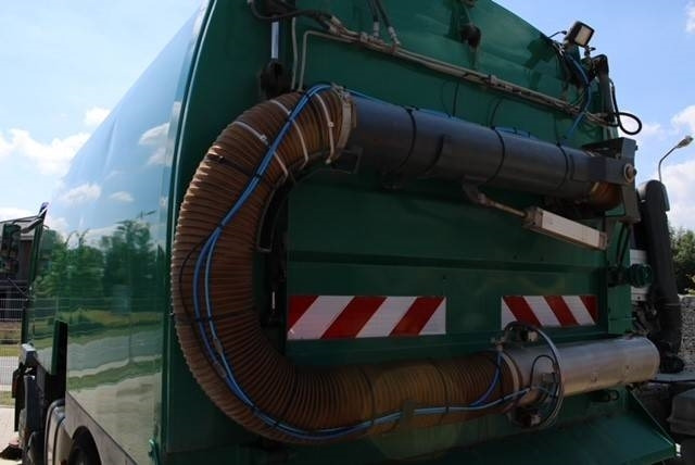Σάρωθρο δρόμων MAN M 2000: φωτογραφία 11 Σάρωθρο δρόμων MAN M 2000: φωτογραφία 11