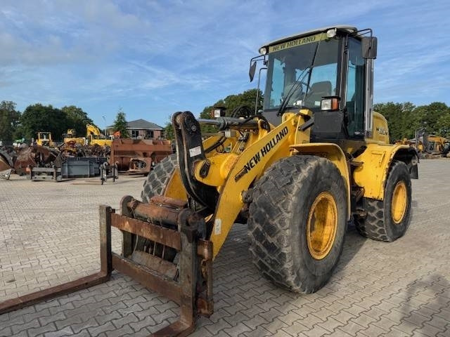 New Holland W 110 B W 110 B - Ελαστιχοφόρος φορτωτής: φωτογραφία 3 New Holland W 110 B W 110 B - Ελαστιχοφόρος φορτωτής: φωτογραφία 3