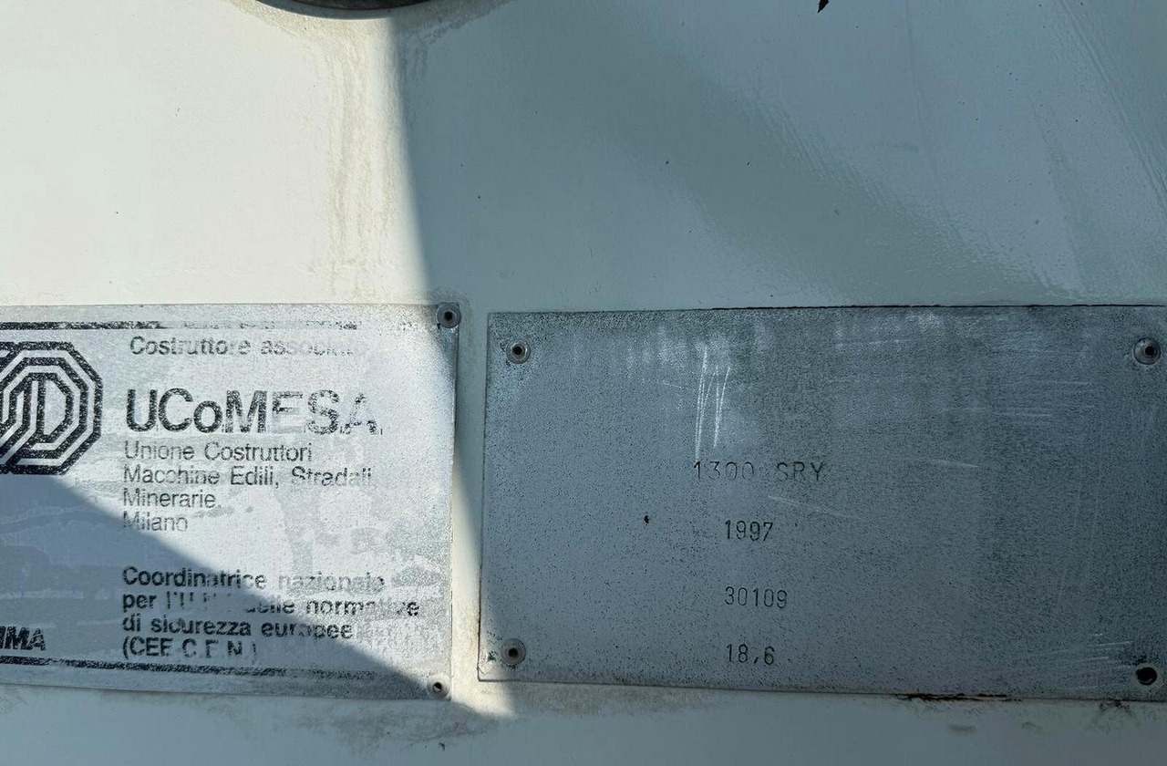 Autobetoniera Iveco 410 37 , 4 assi - Μπετονιέρα φορτηγό: φωτογραφία 5 Autobetoniera Iveco 410 37 , 4 assi - Μπετονιέρα φορτηγό: φωτογραφία 5