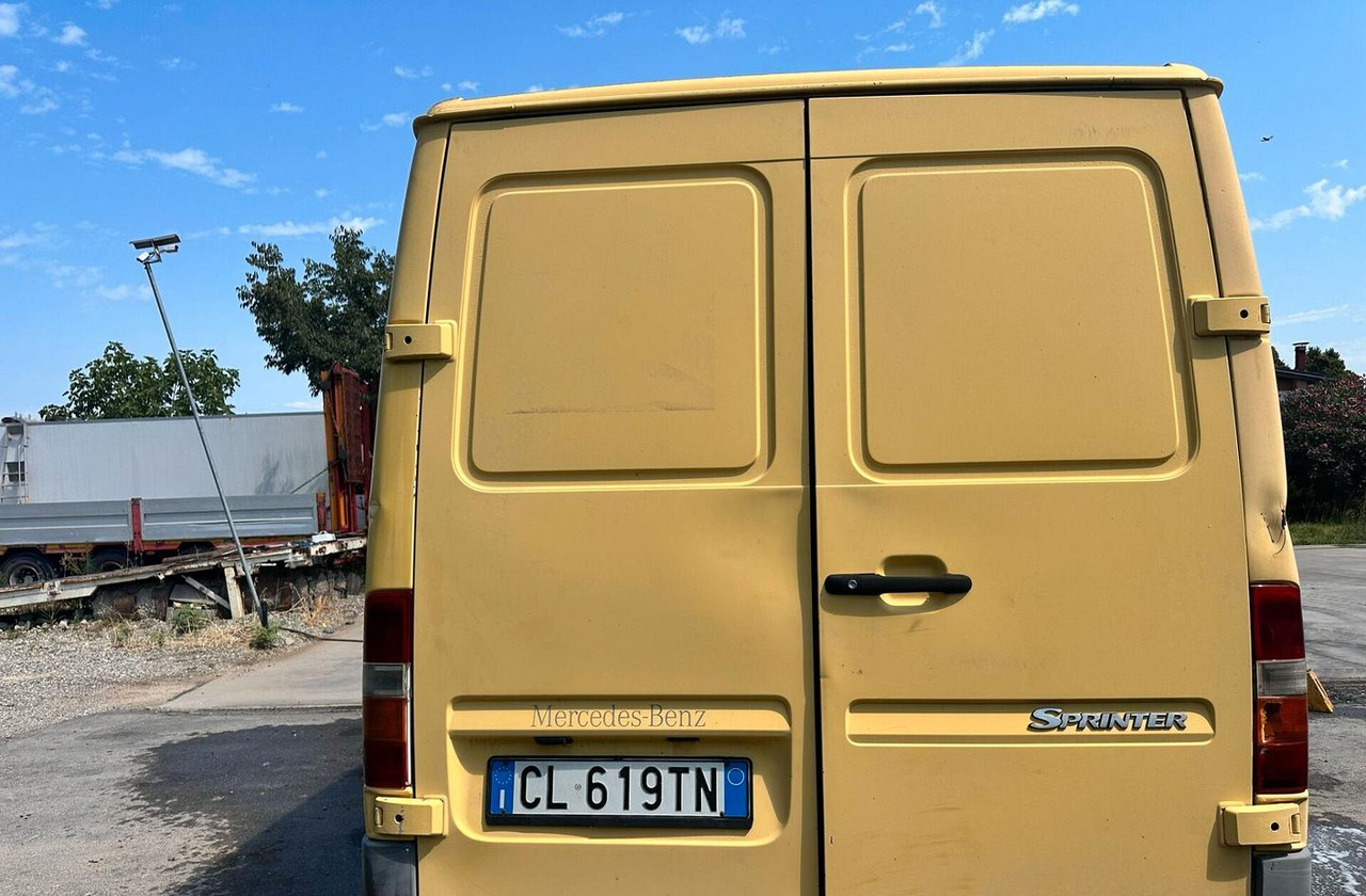 Furgone Mercedes Sprinter 211 - Βαν: φωτογραφία 5 Furgone Mercedes Sprinter 211 - Βαν: φωτογραφία 5