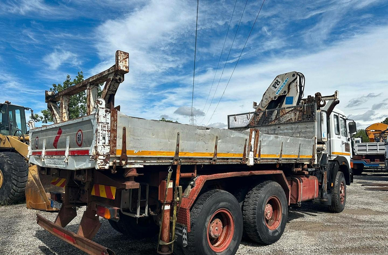 Iveco 330 26 con gru - Φορτηγό με ανοιχτή καρότσα, Φορτηγό με γερανό: φωτογραφία 4 Iveco 330 26 con gru - Φορτηγό με ανοιχτή καρότσα, Φορτηγό με γερανό: φωτογραφία 4