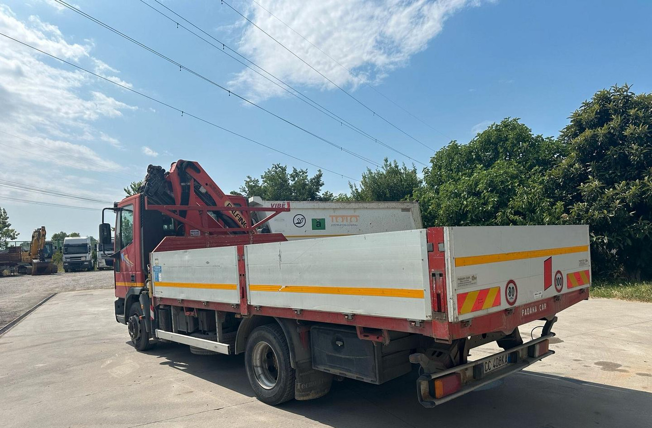 Motrice Iveco con la gru - Φορτηγό με ανοιχτή καρότσα, Φορτηγό με γερανό: φωτογραφία 5 Motrice Iveco con la gru - Φορτηγό με ανοιχτή καρότσα, Φορτηγό με γερανό: φωτογραφία 5