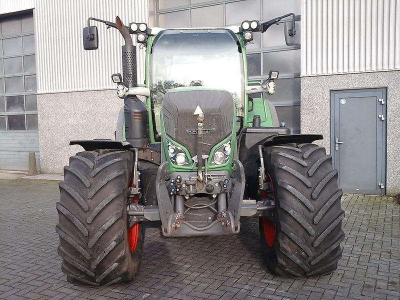 Fendt 720 Vario S4 Profi - Τρακτέρ: φωτογραφία 2 Fendt 720 Vario S4 Profi - Τρακτέρ: φωτογραφία 2