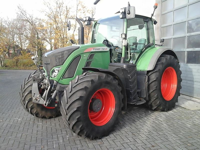 Fendt 720 Vario S4 Profi - Τρακτέρ: φωτογραφία 1 Fendt 720 Vario S4 Profi - Τρακτέρ: φωτογραφία 1