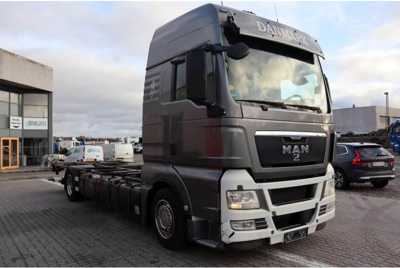 MAN TGX 18.480 Eftermonteret partikelfilter - Φορτηγό μεταφοράς εμπορευματοκιβωτίων/ Κινητό αμάξωμα: φωτογραφία 2 MAN TGX 18.480 Eftermonteret partikelfilter - Φορτηγό μεταφοράς εμπορευματοκιβωτίων/ Κινητό αμάξωμα: φωτογραφία 2