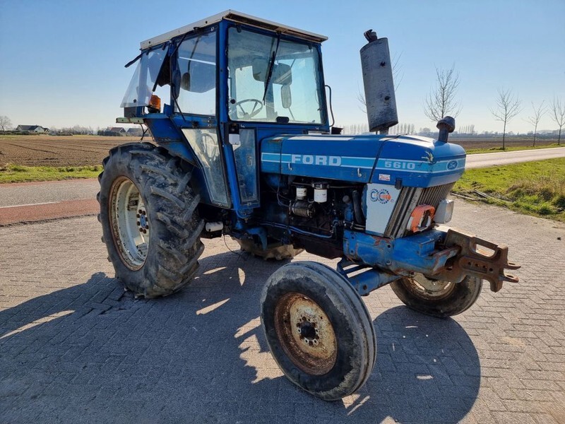 Ford 5610 - Τρακτέρ: φωτογραφία 2 Ford 5610 - Τρακτέρ: φωτογραφία 2