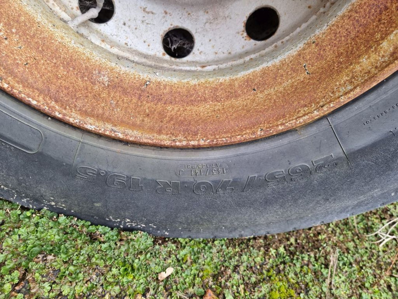 Giant 19.5 Inch - 10 Bolts - Αξονας και ανταλλακτικά για Φορτηγό: φωτογραφία 2 Giant 19.5 Inch - 10 Bolts - Αξονας και ανταλλακτικά για Φορτηγό: φωτογραφία 2