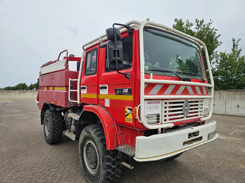 Renault M210 Arbois 3500L - Πυροσβεστικό όχημα: φωτογραφία 3 Renault M210 Arbois 3500L - Πυροσβεστικό όχημα: φωτογραφία 3
