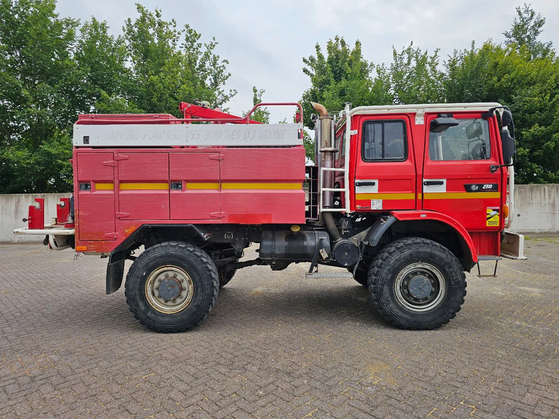 Renault M210 Arbois 3500L - Πυροσβεστικό όχημα: φωτογραφία 4 Renault M210 Arbois 3500L - Πυροσβεστικό όχημα: φωτογραφία 4