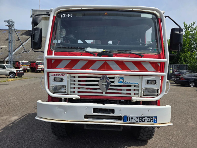 Renault M210 M210 - Πυροσβεστικό όχημα: φωτογραφία 2 Renault M210 M210 - Πυροσβεστικό όχημα: φωτογραφία 2