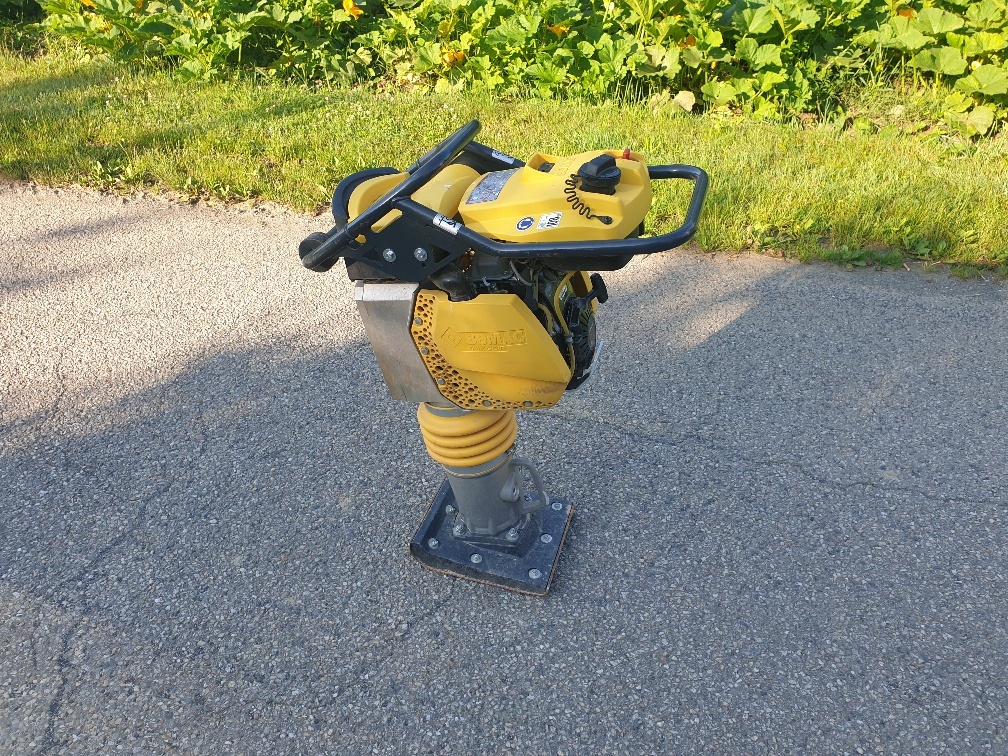 BOMAG BT 65 - Δονητική πλάκα: φωτογραφία 1 BOMAG BT 65 - Δονητική πλάκα: φωτογραφία 1