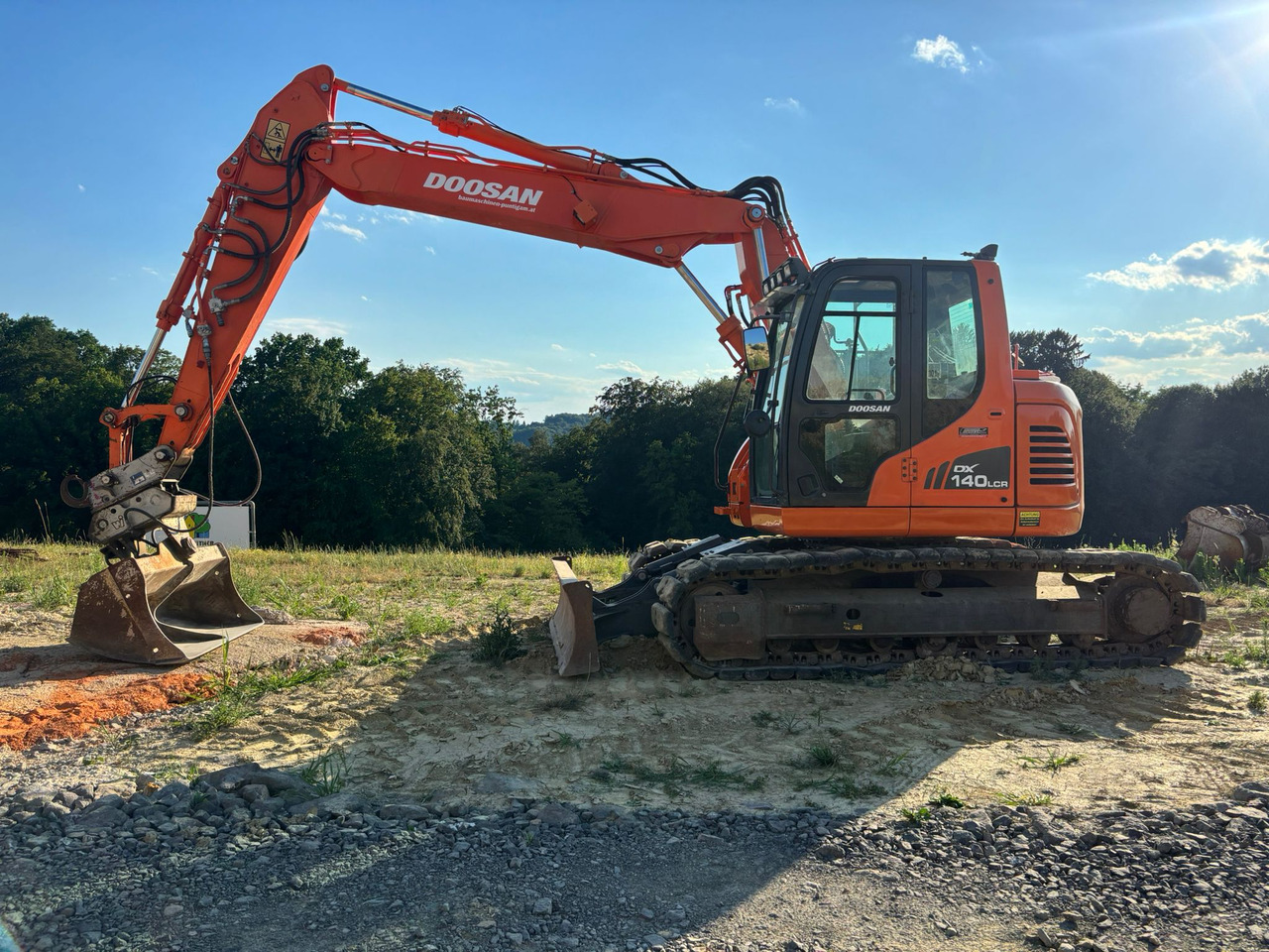 DOOSAN DX 140 LCR-3 - Ερπυστριοφόρος εκσκαφέας: φωτογραφία 1 DOOSAN DX 140 LCR-3 - Ερπυστριοφόρος εκσκαφέας: φωτογραφία 1