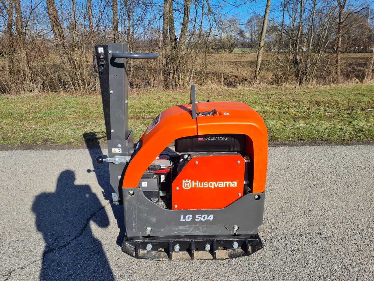 Husqvarna LG 504 - Δονητική πλάκα: φωτογραφία 1 Husqvarna LG 504 - Δονητική πλάκα: φωτογραφία 1