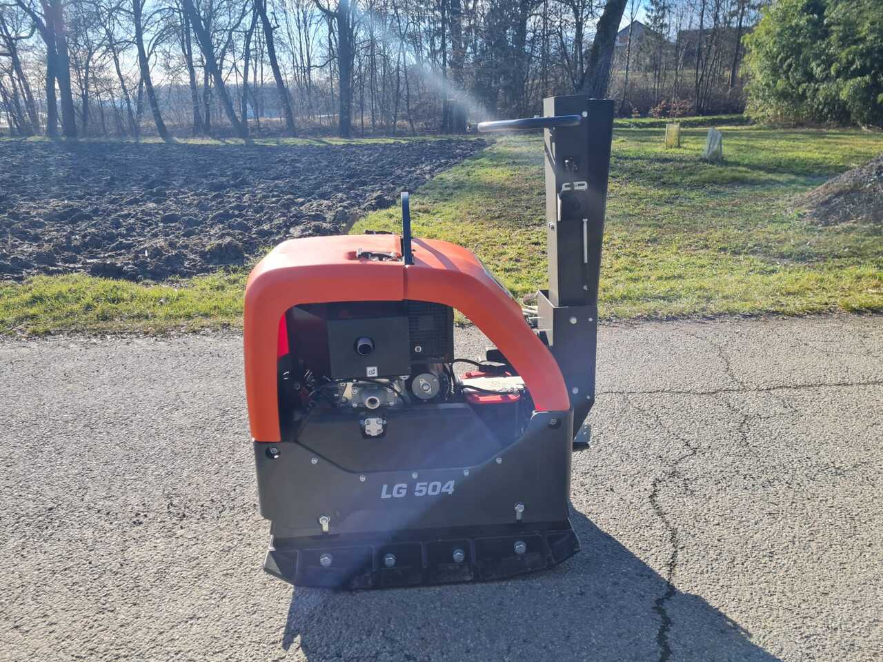 Husqvarna LG 504 - Δονητική πλάκα: φωτογραφία 2 Husqvarna LG 504 - Δονητική πλάκα: φωτογραφία 2