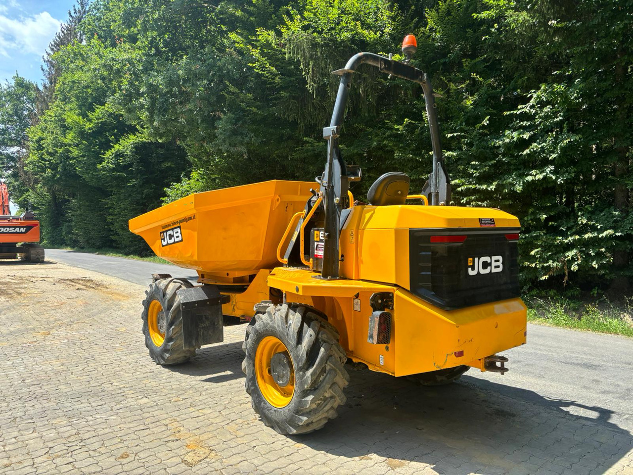 JCB 6 ST - Ανατρεπόμενο όχημα: φωτογραφία 5 JCB 6 ST - Ανατρεπόμενο όχημα: φωτογραφία 5
