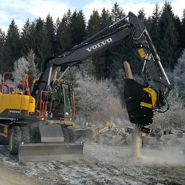 MB CRUSHER BF 70.2 S4 - Κουβας για Ερπυστριοφόρος εκσκαφέας: φωτογραφία 2 MB CRUSHER BF 70.2 S4 - Κουβας για Ερπυστριοφόρος εκσκαφέας: φωτογραφία 2