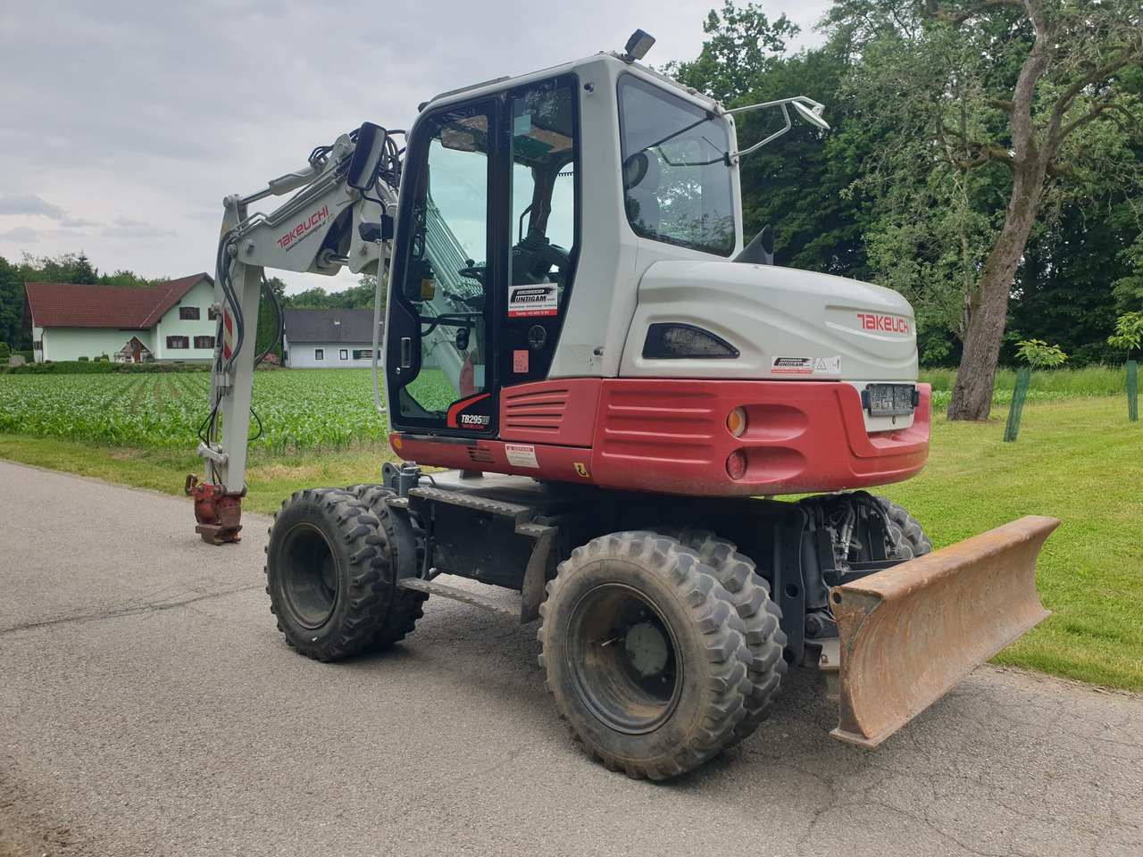 TAKEUCHI TB 295W - Τροχοφόρος εκσκαφέας: φωτογραφία 5 TAKEUCHI TB 295W - Τροχοφόρος εκσκαφέας: φωτογραφία 5