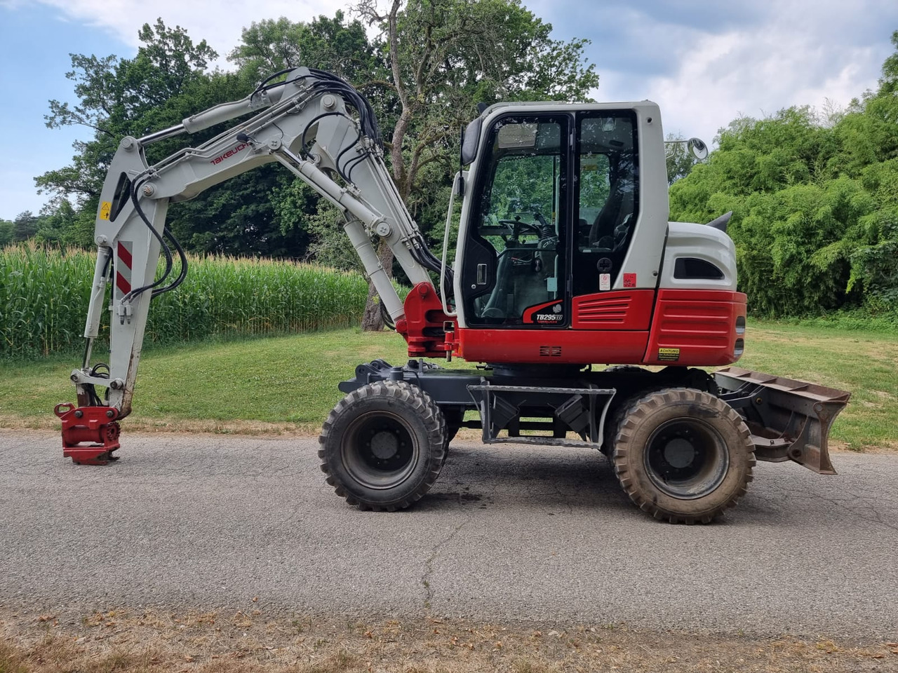 Takeuchi TB 295 W - Τροχοφόρος εκσκαφέας: φωτογραφία 1 Takeuchi TB 295 W - Τροχοφόρος εκσκαφέας: φωτογραφία 1