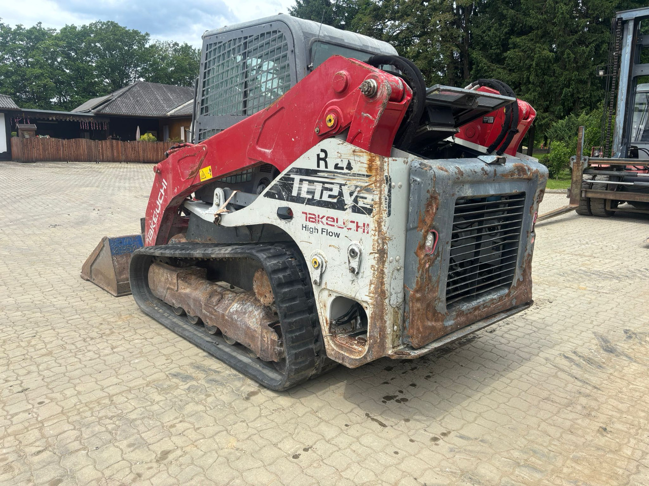 Takeuchi TL 12 V-2 - Engine defektive - Φορτωτής πλάγιας ολίσθησης: φωτογραφία 5 Takeuchi TL 12 V-2 - Engine defektive - Φορτωτής πλάγιας ολίσθησης: φωτογραφία 5