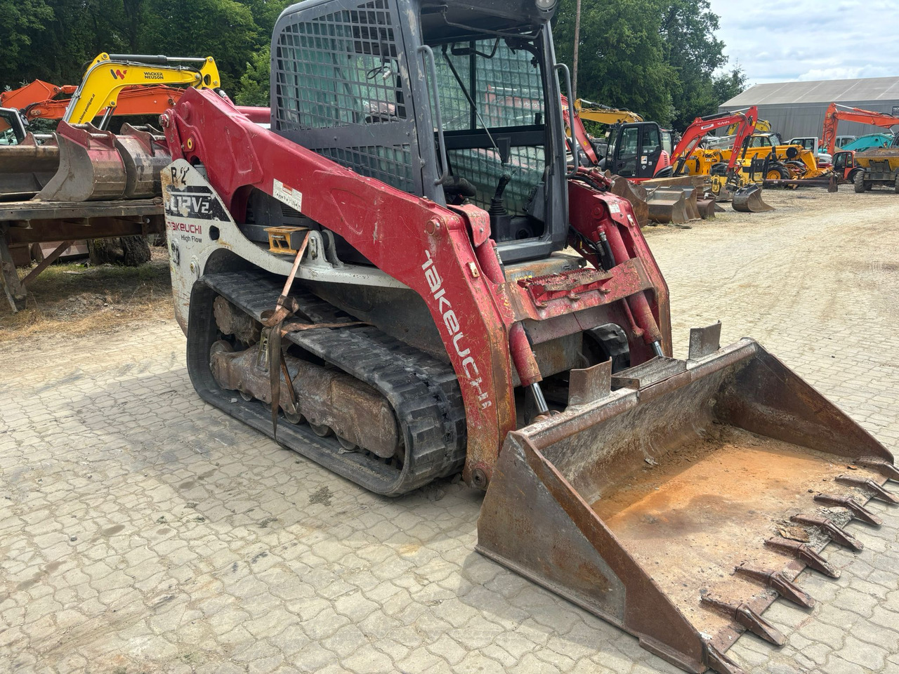Takeuchi TL 12 V-2 - Engine defektive - Φορτωτής πλάγιας ολίσθησης: φωτογραφία 4 Takeuchi TL 12 V-2 - Engine defektive - Φορτωτής πλάγιας ολίσθησης: φωτογραφία 4