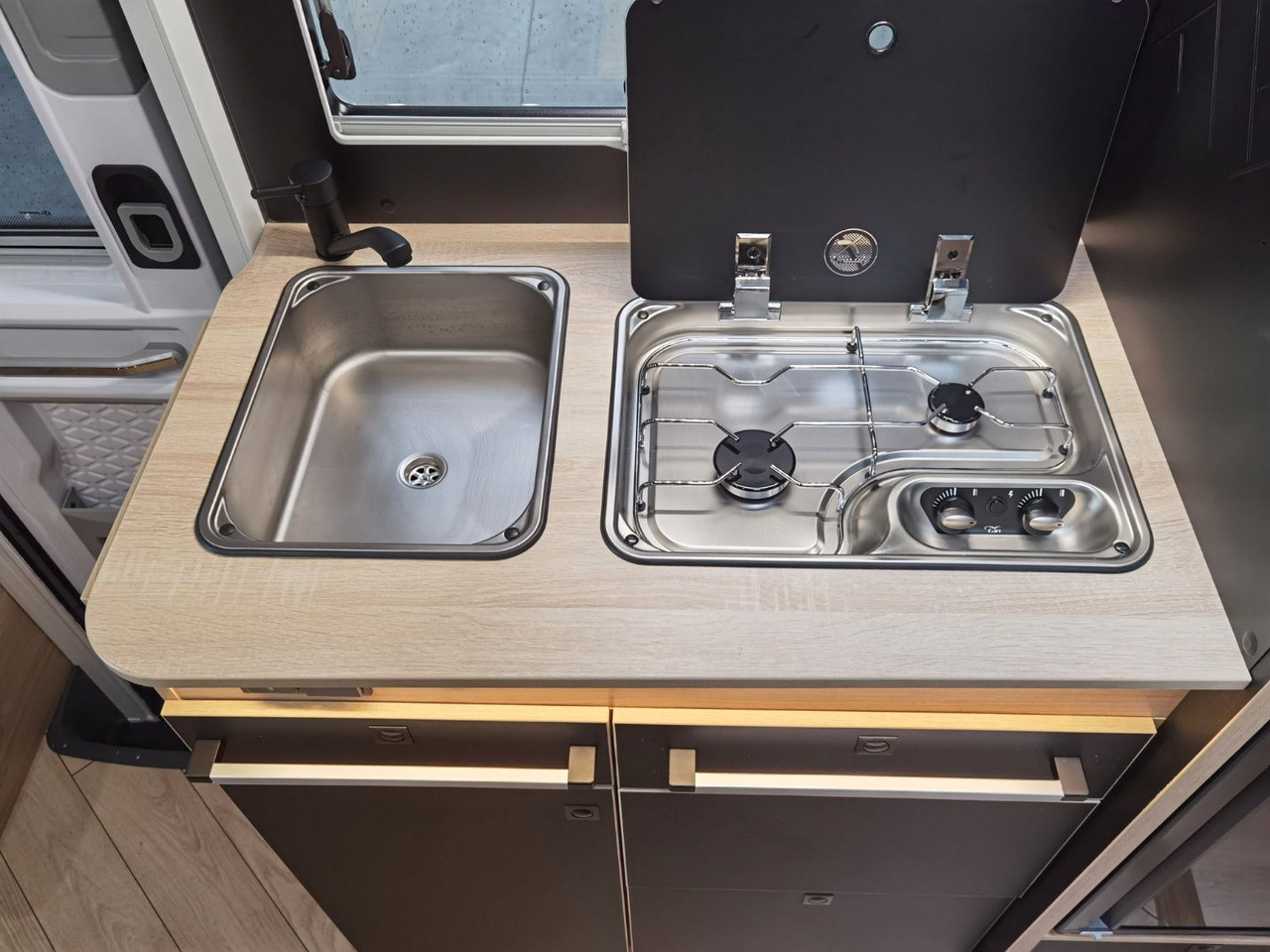 Ημιενιαίο αυτοκινούμενο Chausson 627 TITANIUM / - 2026 -/ EINZELBETTEN & HUBBETT: φωτογραφία 18