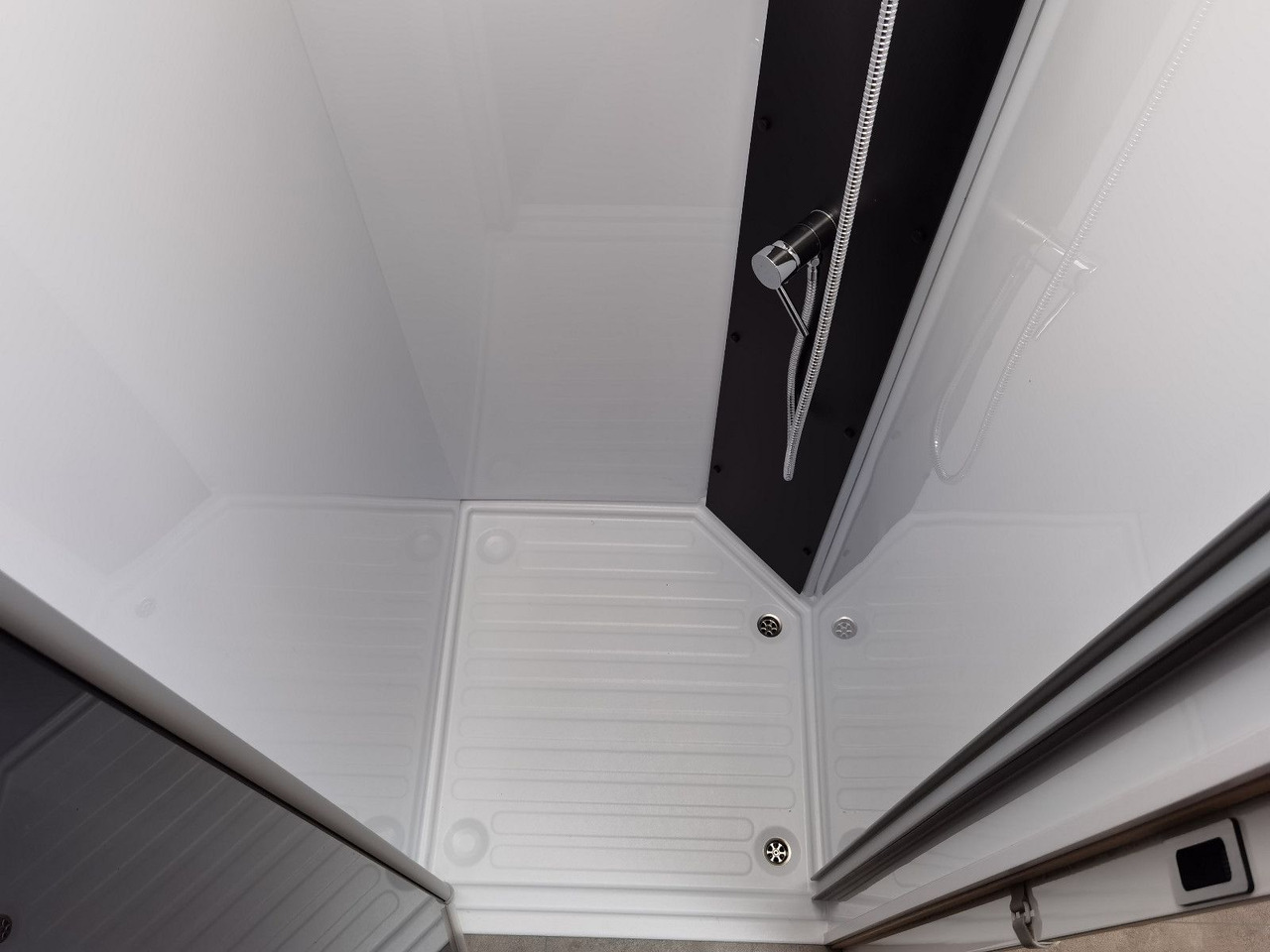 Ημιενιαίο αυτοκινούμενο Chausson 640 ULTIMATE / -2026- / 180PS-8G AUTOMATIK / AHK: φωτογραφία 22 Ημιενιαίο αυτοκινούμενο Chausson 640 ULTIMATE / -2026- / 180PS-8G AUTOMATIK / AHK: φωτογραφία 22