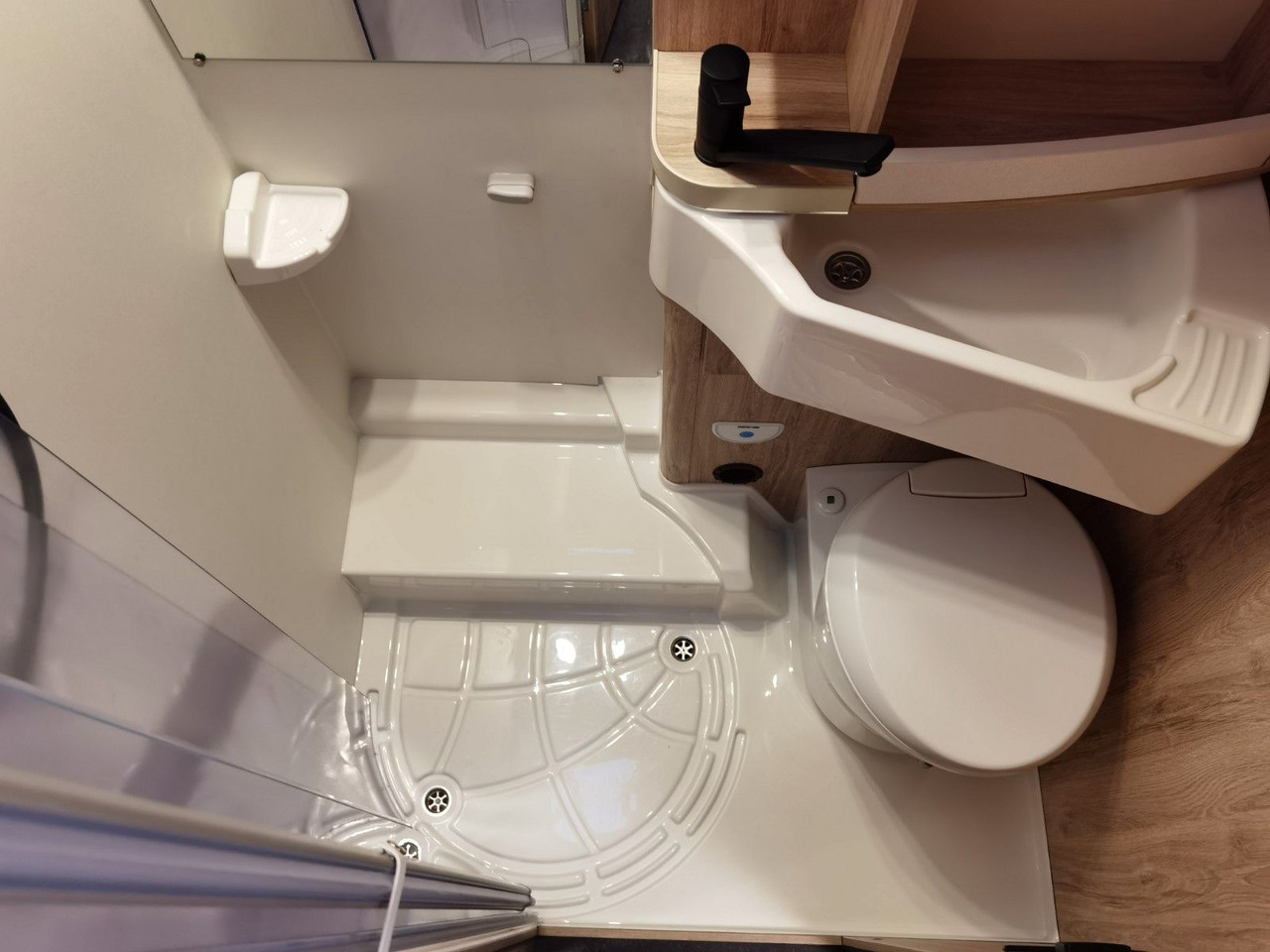 Leasing  Eura Mobil PROFILA T 660 EB / -2025-/ 140PS / MONDIAL-PAKET Eura Mobil PROFILA T 660 EB / -2025-/ 140PS / MONDIAL-PAKET: φωτογραφία 22