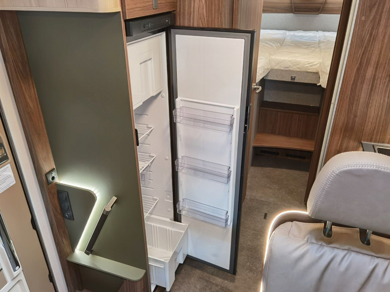 Ημιενιαίο αυτοκινούμενο Eura Mobil PROFILA T 726 EB /-2025-/ MONDIAL PLUS & S-PAKET: φωτογραφία 19