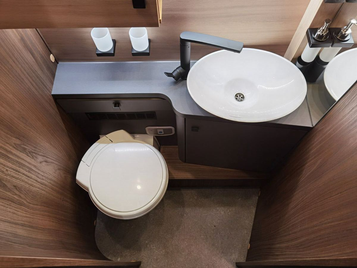 Ημιενιαίο αυτοκινούμενο Eura Mobil PROFILA T 726 EB /-2025-/ MONDIAL PLUS & S-PAKET: φωτογραφία 23