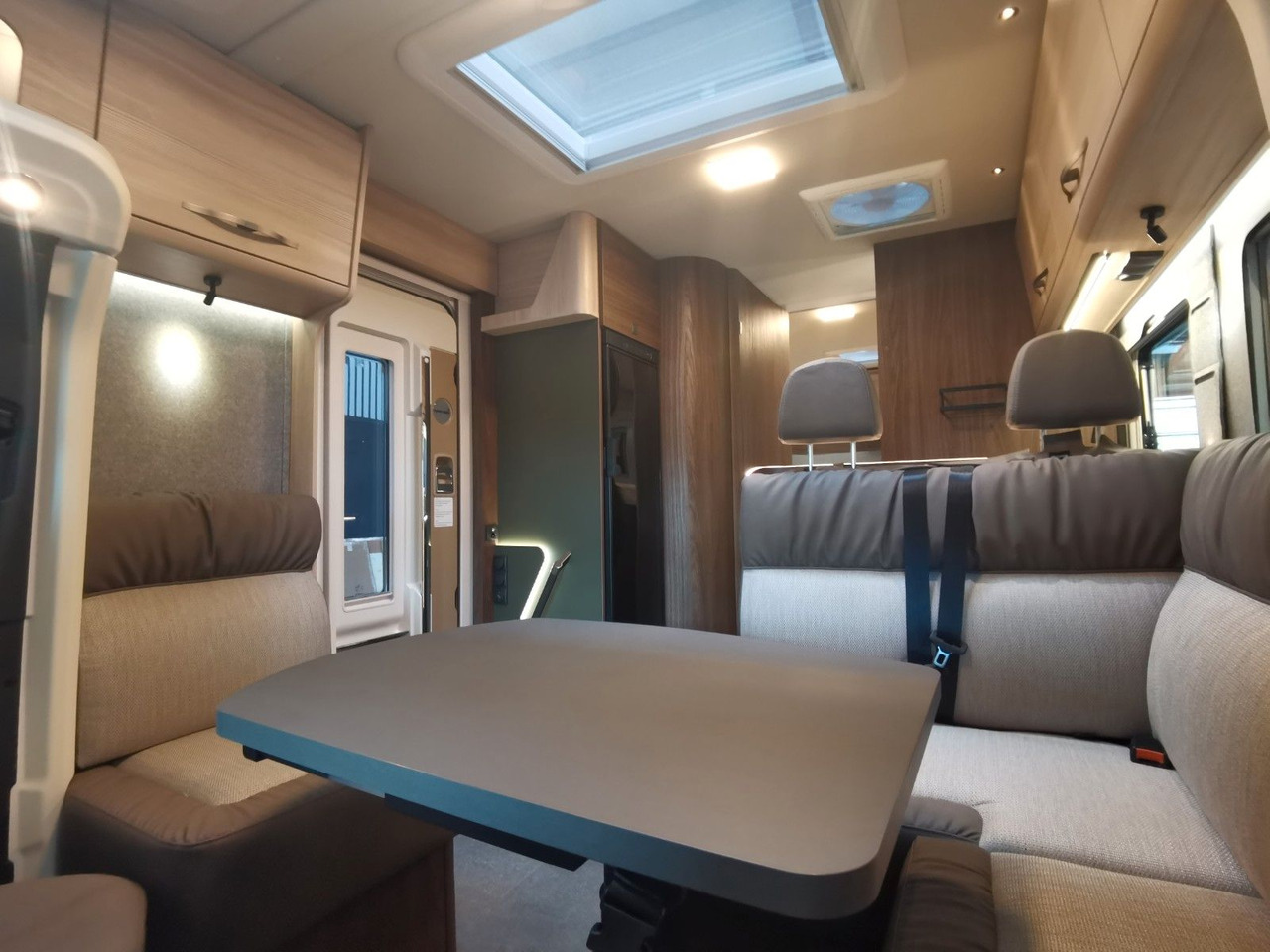 Ημιενιαίο αυτοκινούμενο Eura Mobil PROFILA T 726 EB /-2025-/ MONDIAL PLUS & S-PAKET: φωτογραφία 14