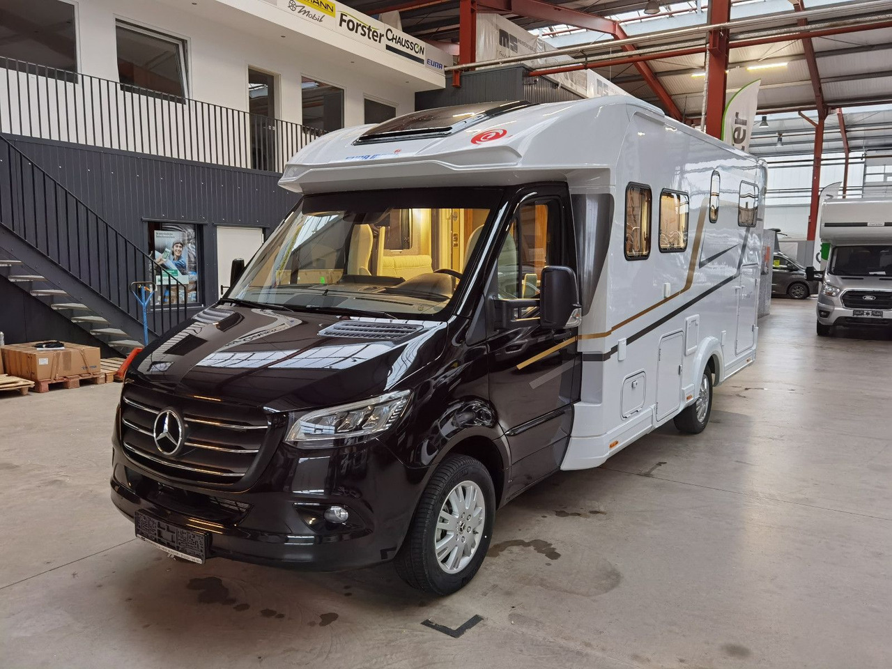 Ημιενιαίο αυτοκινούμενο Eura Mobil PROFILA T 726 EF /-2025-/ MONDIAL PLUS & S-PAKET: φωτογραφία 9 Ημιενιαίο αυτοκινούμενο Eura Mobil PROFILA T 726 EF /-2025-/ MONDIAL PLUS & S-PAKET: φωτογραφία 9